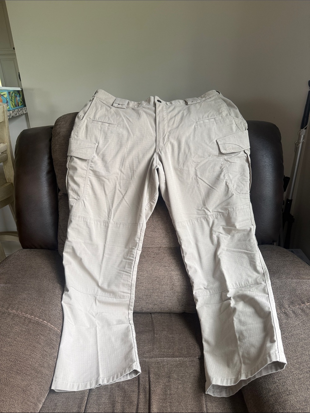 Men's Beige Cargo Pants – Casual Utility Style